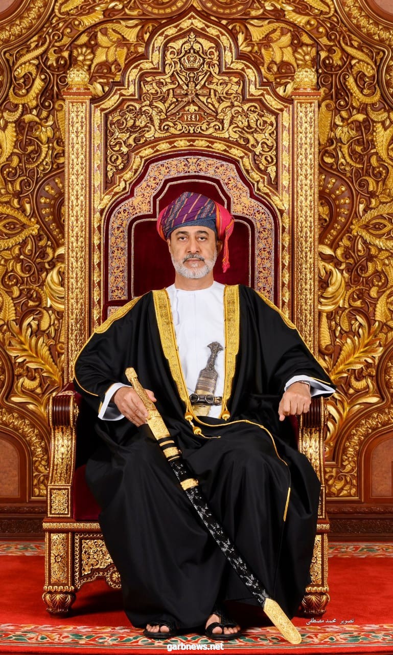 سلطان عمان يصدر مراسيم بإعادة تنظيم مجلسي الدفاع والأمن الوطني