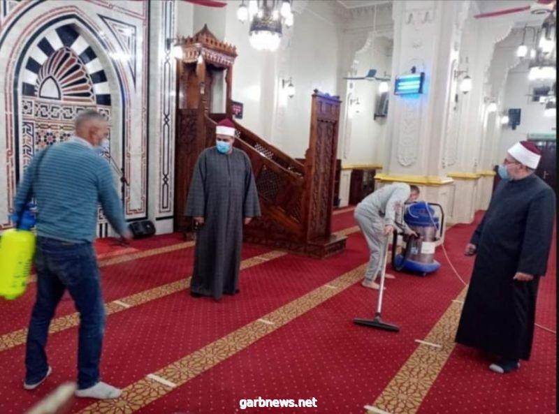 الأوقاف المصرية  تواصل حملتها  لنظافة وتعقيم المساجد التابعة لها