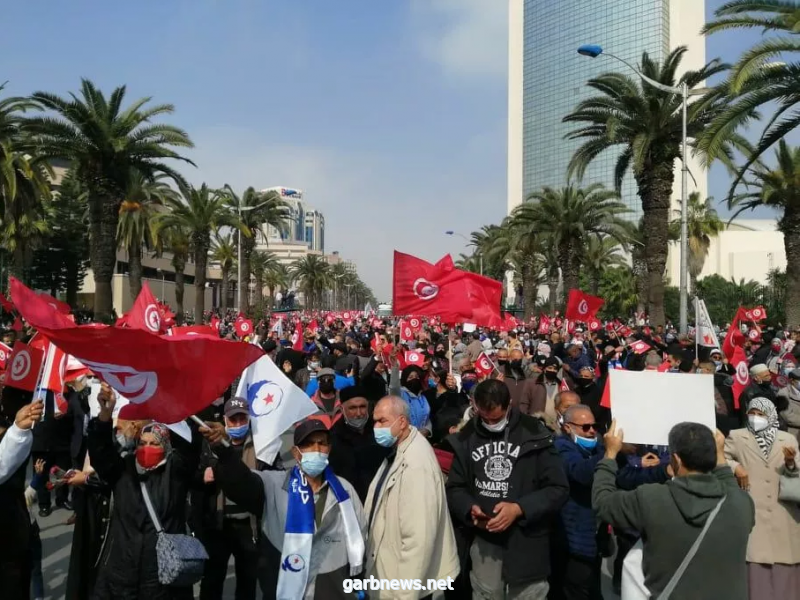 #تونس... مسيرة حاشدة لأنصار حركة النهضة في شارع الحبيب بورقيبة