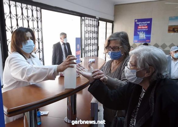 مصر:  بدء تطعيم أصحاب الأمراض المزمنة وكبار السن بالجرعة الأولى من لقاحات فيروس كورونا