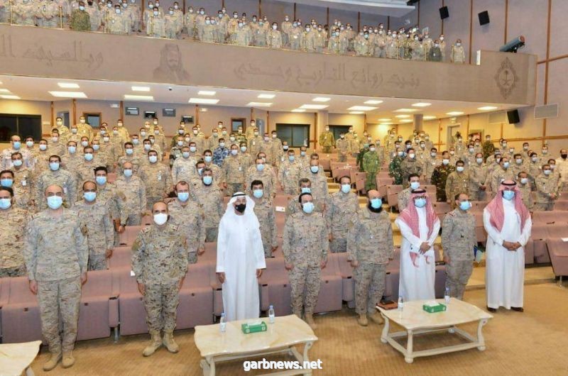 كلية القيادة والأركان للقوات المسلحة تستضيف محافظ البنك المركزي السعودي