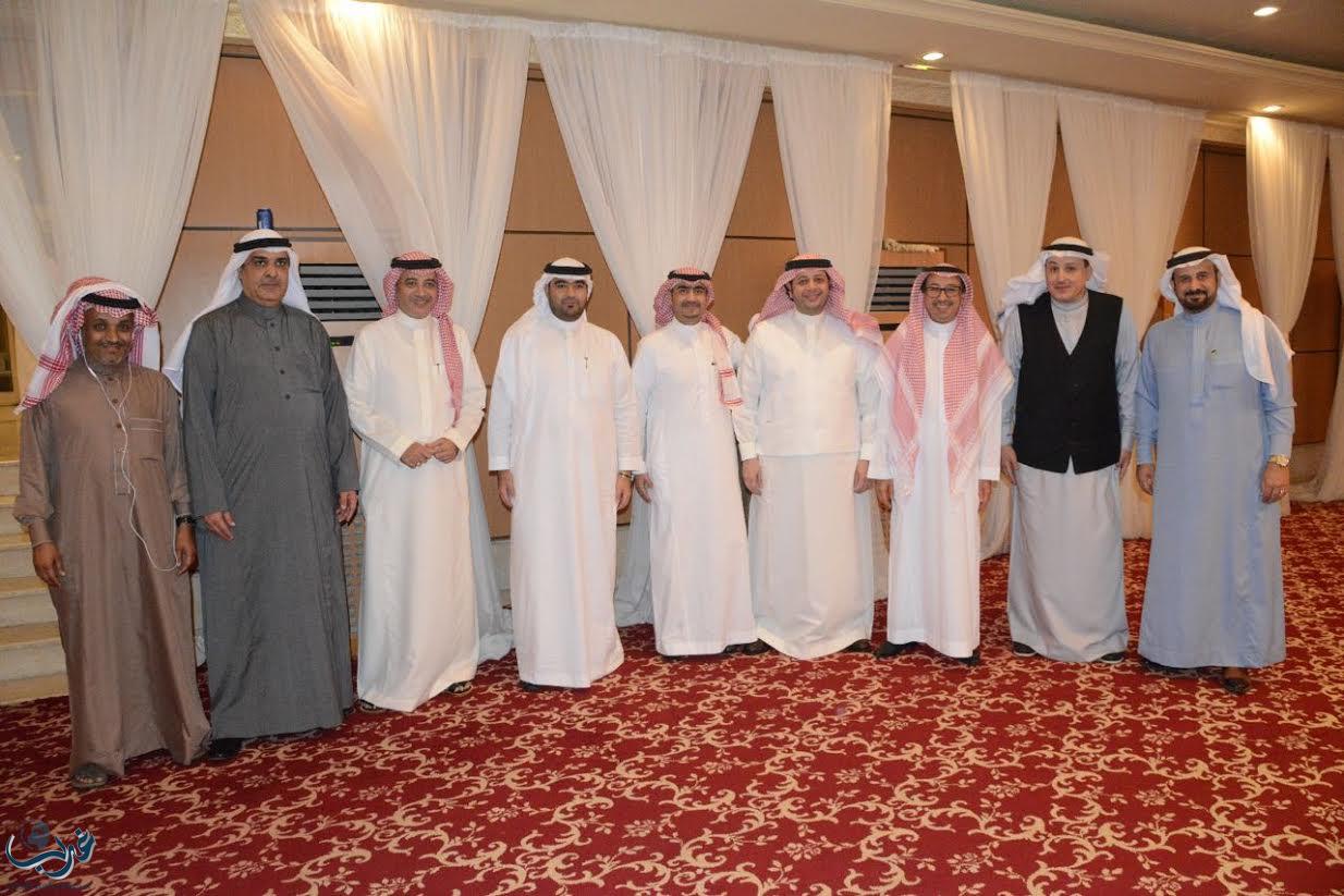 رئيس لجنة التنمية الثقافية والاجتماعية بمجلس منطقة مكة المكرمة يكرم امين عام غرفة جدة الجديد