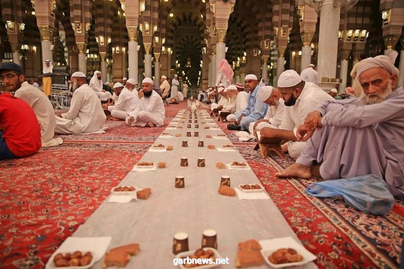 مسؤول يوضح آلية تقديم "إفطار صائم" بالمسجد النبوي خلال شهر رمضان المبارك