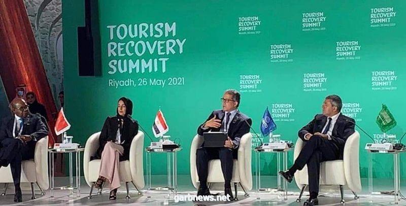 وزير السياحة والآثار المصري  يشارك في قمة "انعاش السياحة" المنعقدة بالمملكة العربية السعودية