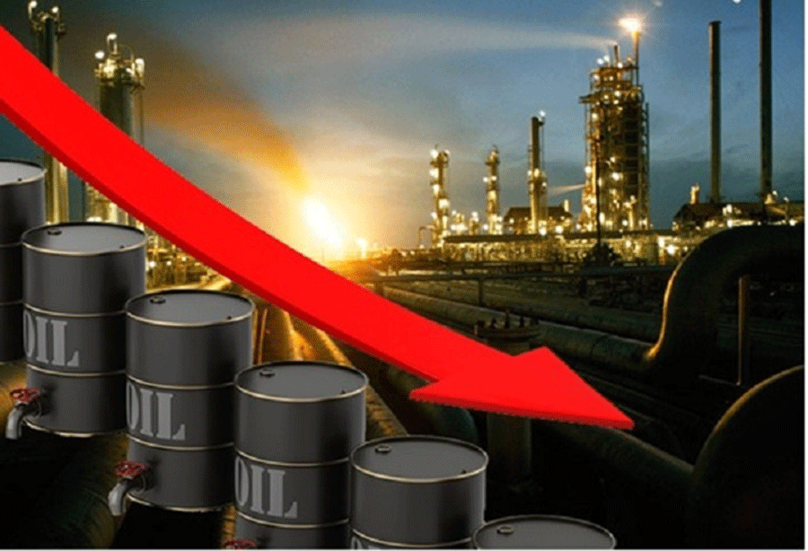 تراجع أسعار النفط متأثرةً ببيانات تفيد بضعف الطلب على الوقود في الولايات المتحدة