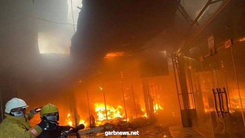 العراق.. حريق ضخم في فندق بمدينة كربلاء
