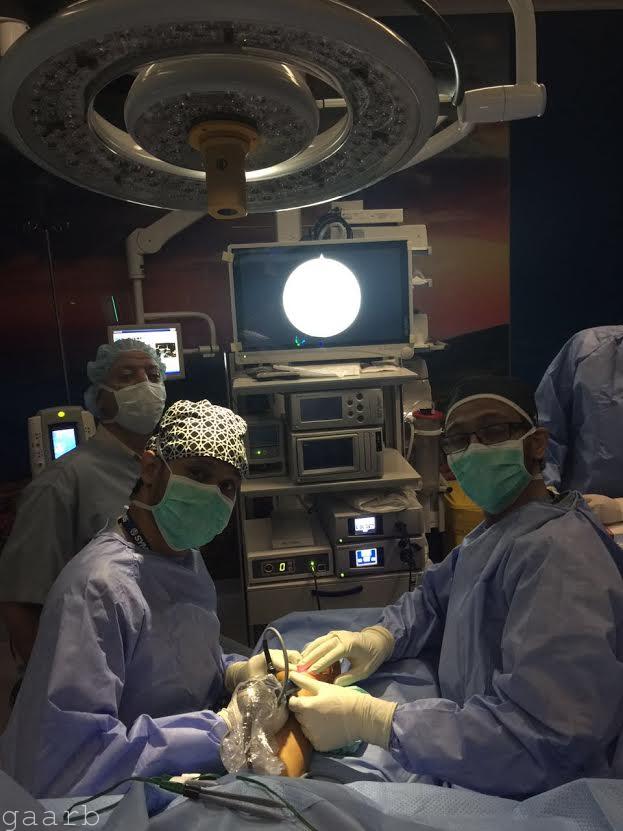فريق* طبي بمستشفى الملك فيصل ينجح في تحرير يد مريضة ستينية من "النفق الرسغي"