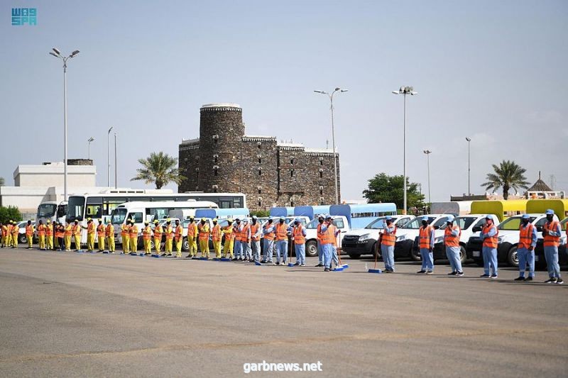 انطلاق حملة نظافة لتحسين المشهد الحضري بمدينة جيزان