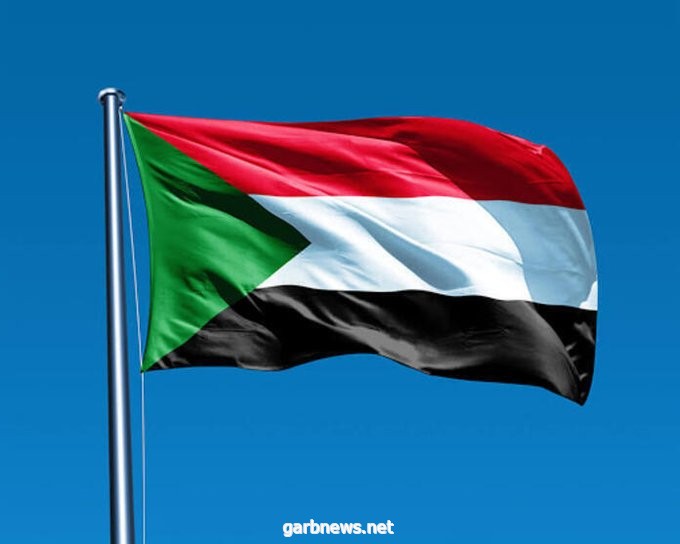 السودان يعاني من نقص في الوقود والقمح بسبب إغلاق ميناء