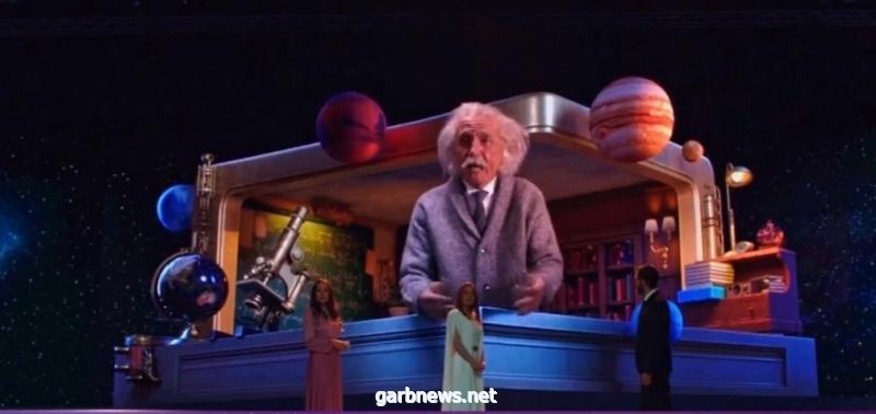 آينشتاين على المسرح.. نقل تقنية الهولوجرام لمستوى جديد في منتدى شباب العالم