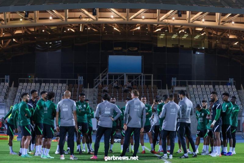 الأخضر يبدأ أولى تدريباته استعداداً للقاء عمان ضمن تصفيات كأس العالم