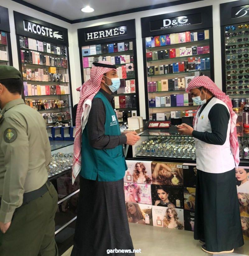 جولات تفتيشية  للجنة التوطين  على المحلات التجارية بمحافظة طريف