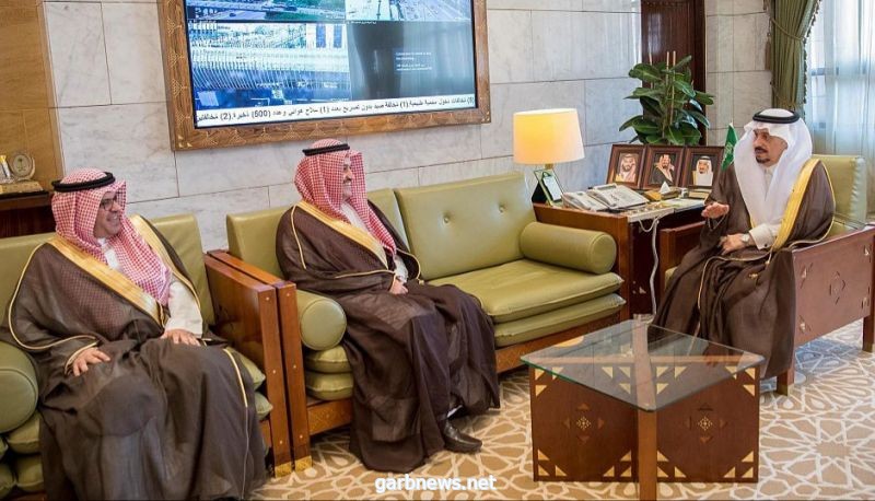 سمو أمير الرياض يستقبل مساعد وزير الموارد البشرية للخدمات المشتركة