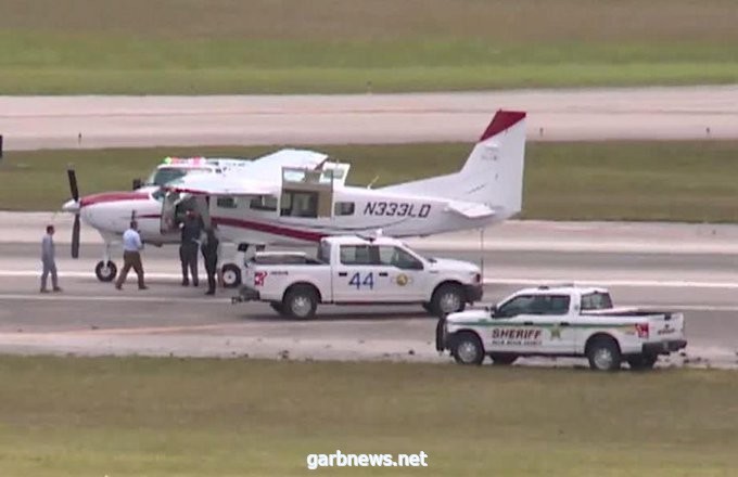 راكب يهبط بالطائرة بأمان بعد تعرّض قائدها لوعكة صحية (فيديو)