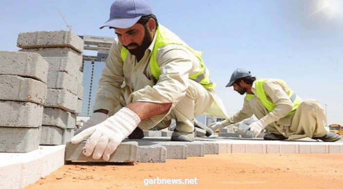 «الموارد البشرية» تبدأ تطبيق قرار منع العمل تحت أشعة الشمس الأربعاء