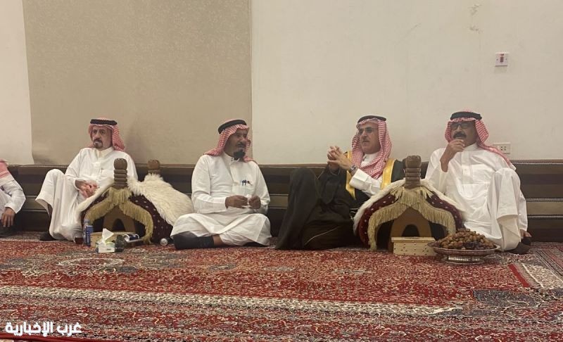 الشيخ سعيد اللحاوي يعزّي مزعل عصيد اللحاوي في وفاة زوجته