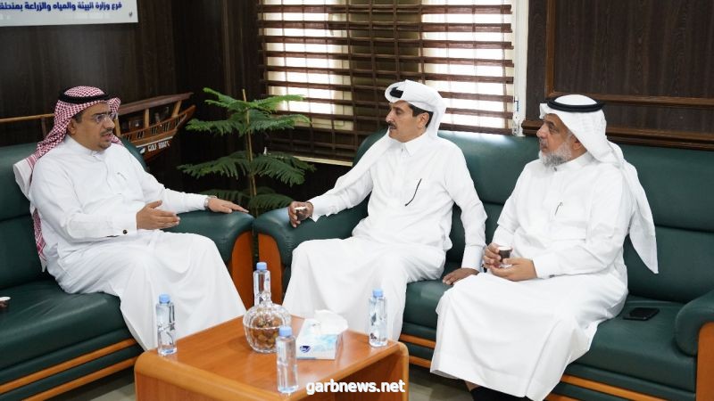 آل عطيف يجتمع مع مدير الشئون الحكومية لأرامكو السعودية المنطقة الغربية