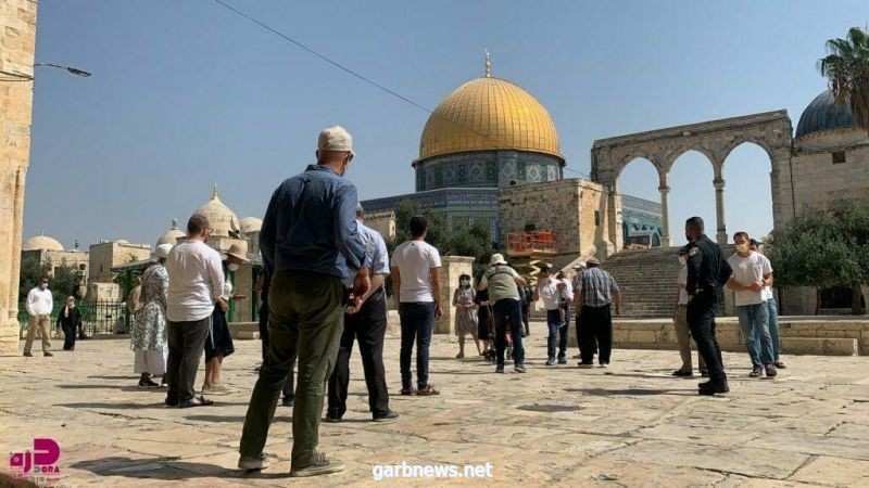 عشرات المستوطنين يقتحمون المسجد الأقصى