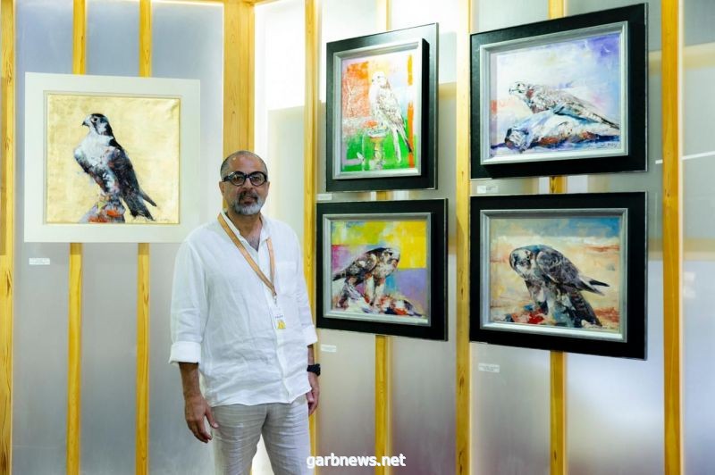 تشكيلي بحريني: "معرض الصقور والصيد" فرصة لتوطيد العلاقة بين فناني المنطقة