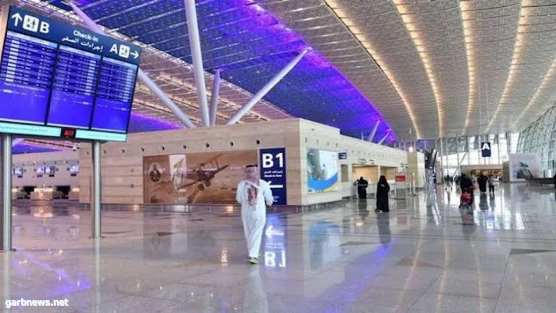 مطار الملك عبدالعزيز يعلن تأجيل إقلاع بعض الرحلات بسبب الأمطار الغزيرة