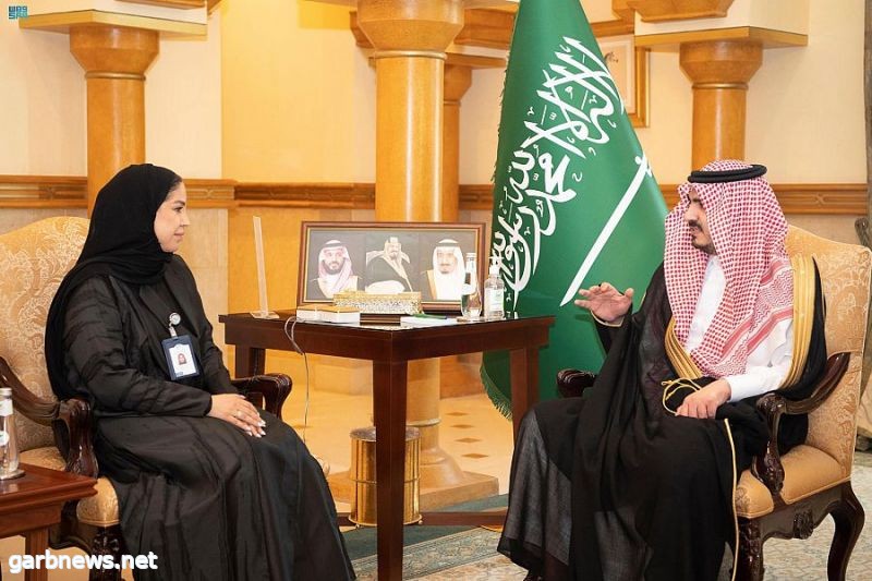 سمو الأمير بدر بن سلطان يستقبل مدير فرع هيئة حقوق الإنسان بمنطقة مكة المكرمة.