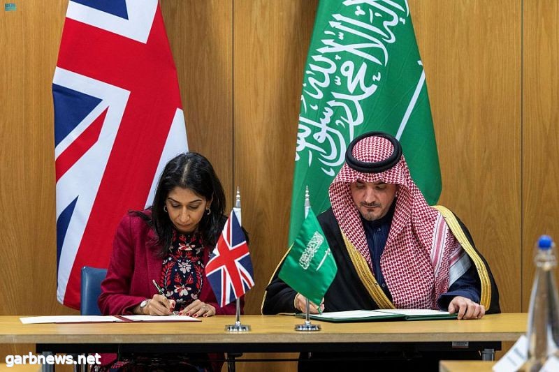 سمو الأمير عبدالعزيز بن سعود يعقد في لندن جلسة مباحثات رسمية مع وزيرة الداخلية البريطانية