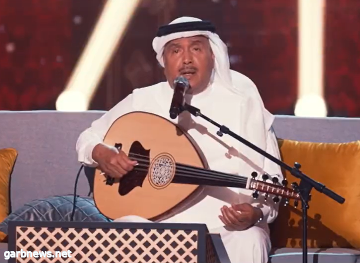 محمد عبده يطرب جمهور أبها بروائعه الغنائية