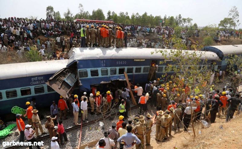 مصرع 50 شخصاً بتصادم قطارين في #الهند