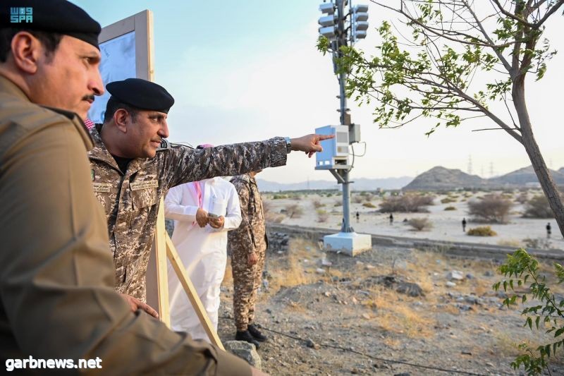 مدير #الأمن_العام يتفقد قوات أمن الحج الأمنية والجهات العسكرية المساندة المشاركة في الحج.