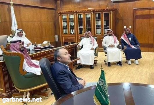رئيس بلدية محافظة القنفذة يجتمع بممثلي هيئة تطوير مكة المكرمة