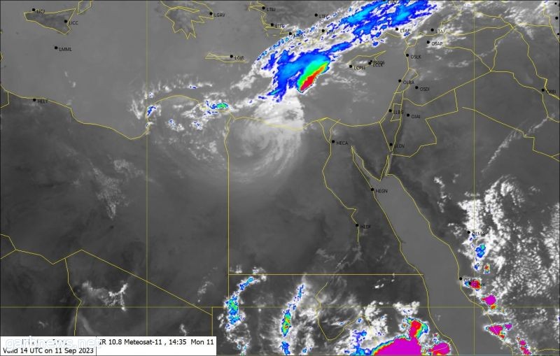 العاصفة دانيال تغادر الأراضي الليبية وتتجه  الي الحدود المصرية