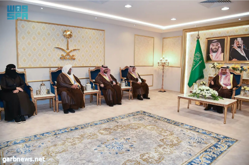 الأمير جلوي بن عبدالعزيز يستقبل رئيس جامعة نجران.
