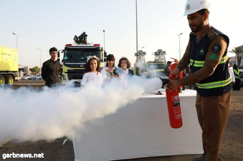 الدفاع المدني بجازان يستضيف أبناء شهداء الواجب المشاركين بالبرنامج الترفيهي التثقيفي الـ(5)