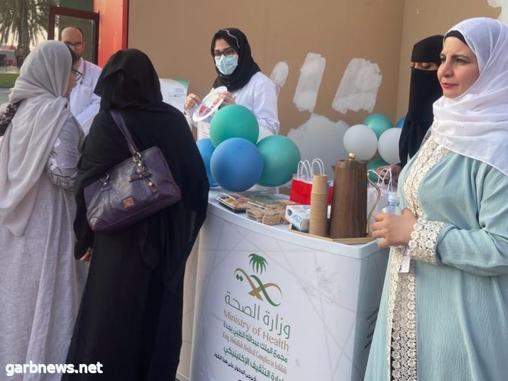 بالصور.. مجمع الملك عبدالله الطبي بجدة يُنفذ مبادرة " عش بصحة " ميدانيًا للتوعية بالسلوكيات الصحية