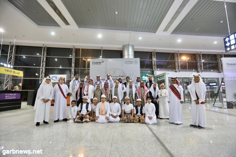 "شراكة مجتمعية بيوم التأسيس بين مطار الأمير عبدالمحسن بن عبدالعزيز ومدرسة الشاطيء الإبتدائية"