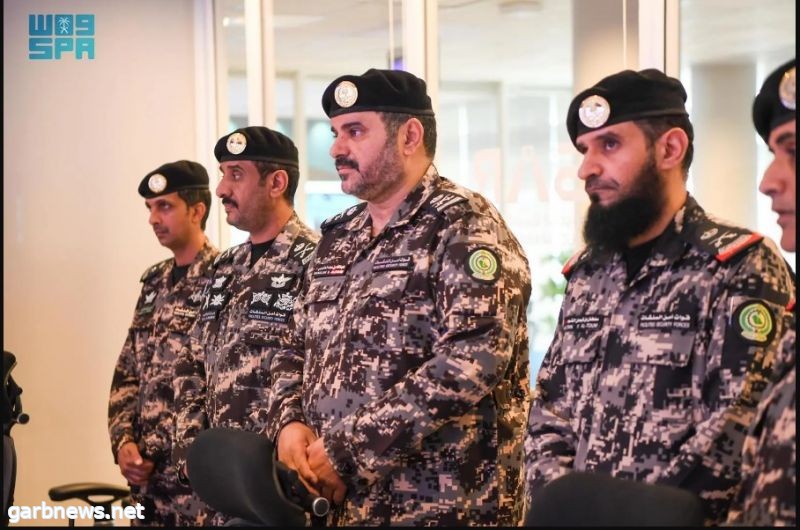 العتيبي يتفقد قوة أمن المنشآت في محطات قطار الحرمين الشريفين بمحافظة جدة