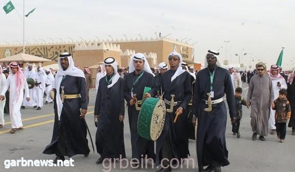 #تحت_الاضواء على غرب   : الفلكلور الشعبي السعودي إرث يشمخ به الأجيال