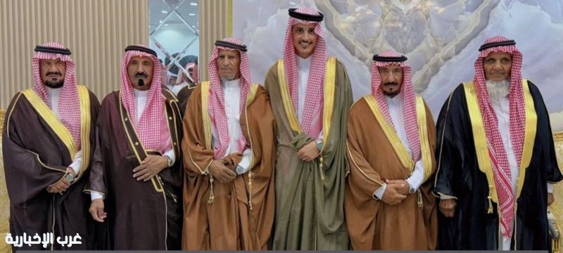 بحضور الشيخ ضيف الدويرج.. الشاعر خميس المفالحة يحتفل بزواج ابنه عبدالمالك بحضور الشيخ ضيف الدويرج.. الشاعر خميس المفالحة يحتفل بزواج ابنه عبدالمالك