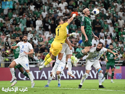 التعادل الإيجابي يحسم مواجهة الأهلي مع ضيفه الاستقلال الإيراني