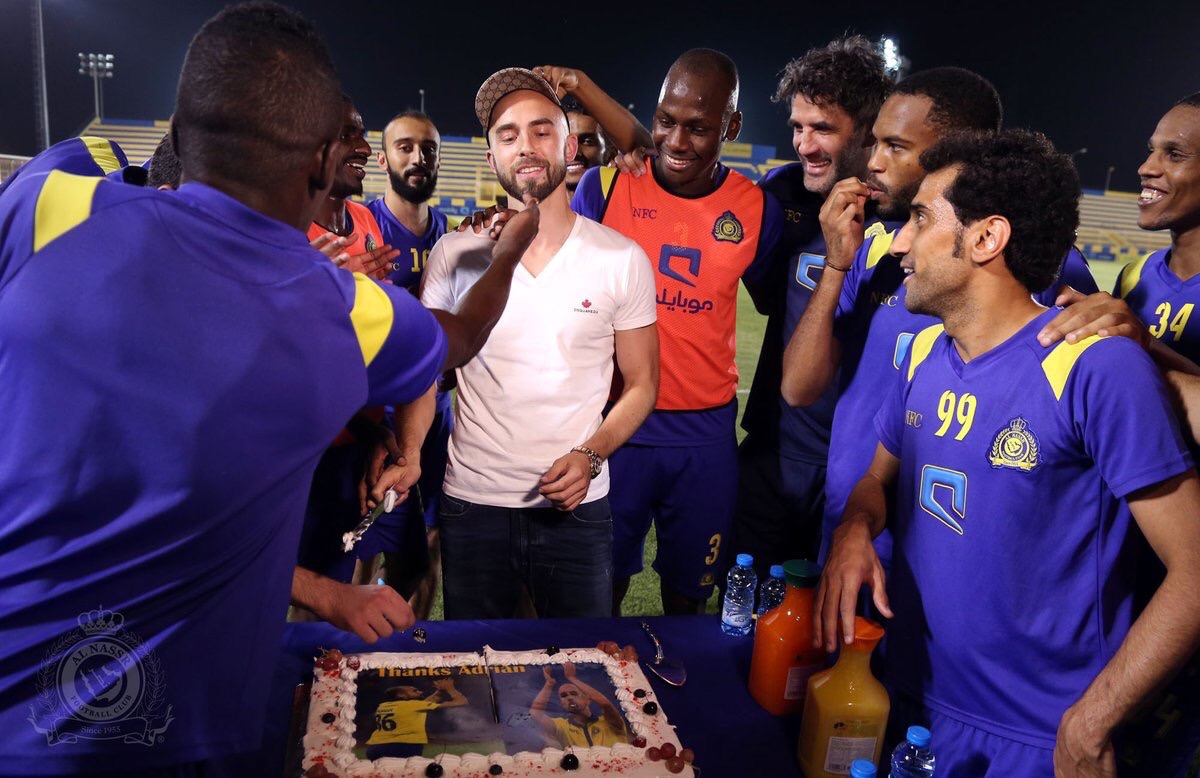 النصر يودع ادريان بحفلة