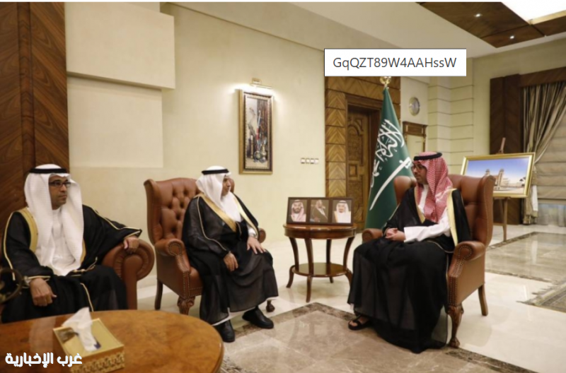 مُحافظ جدة يتسلّم تقرير إنجازات وخدمات ميناء جدة الإسلامي المقدمة لضيوف الرحمن مُحافظ جدة يتسلّم تقرير إنجازات وخدمات ميناء جدة الإسلامي المقدمة لضيوف الرحمن