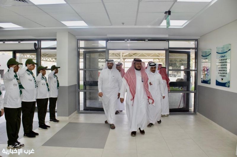 النفيعي يتفقد سير العمل في مجمع القلت التعليمي بالطائف النفيعي يتفقد سير العمل في مجمع القلت التعليمي بالطائف