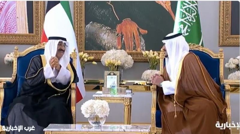 وصول أمير الكويت إلى الرياض للمشاركة في أعمال القمة «الخليجية _ الأمريكية» وصول أمير الكويت إلى الرياض للمشاركة في أعمال القمة «الخليجية _ الأمريكية»