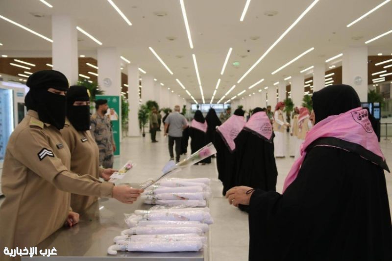 حرس الحدود يستقبل أولى رحلات حجاج العراق عبر منفذ جديدة عرعر حرس الحدود يستقبل أولى رحلات حجاج العراق عبر منفذ جديدة عرعر