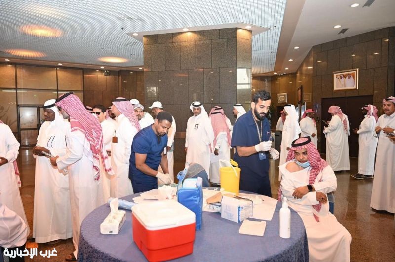 بيئة منطقة مكة المكرمة تنفذ حملة تطعيم وقائية لمشاركي موسم حج ١٤٤٦هـ بيئة منطقة مكة المكرمة تنفذ حملة تطعيم وقائية لمشاركي موسم حج ١٤٤٦هـ