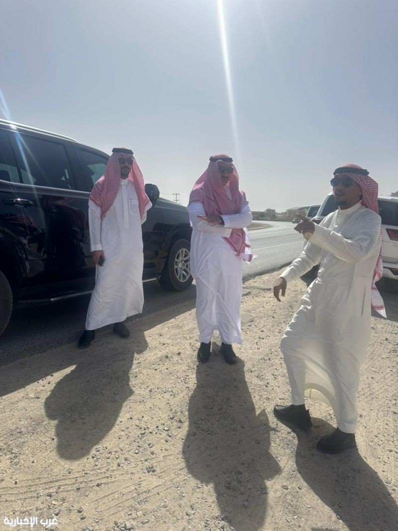 محافظ القريات يتفقد المشاريع التنموية ويلتقي الأهالي في جولة ميدانية شاملة محافظ القريات يتفقد المشاريع التنموية ويلتقي الأهالي في جولة ميدانية شاملة