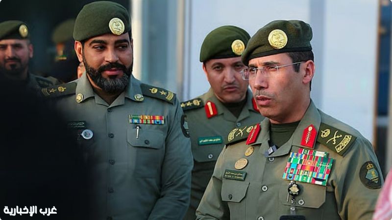 اللواء المربع يتفقد جوازات منفذ البطحاء اللواء المربع يتفقد جوازات منفذ البطحاء
