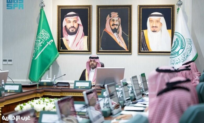 أمير الحدود الشمالية يرأس اجتماع لجان العفو في المنطقة أمير الحدود الشمالية يرأس اجتماع لجان العفو في المنطقة
