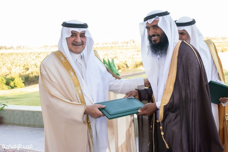 مصنت الشراري يحصد جائزة أمير تبوك للمزرعة النموذجية للمرة الثانية مصنت الشراري يحصد جائزة أمير تبوك للمزرعة النموذجية للمرة الثانية