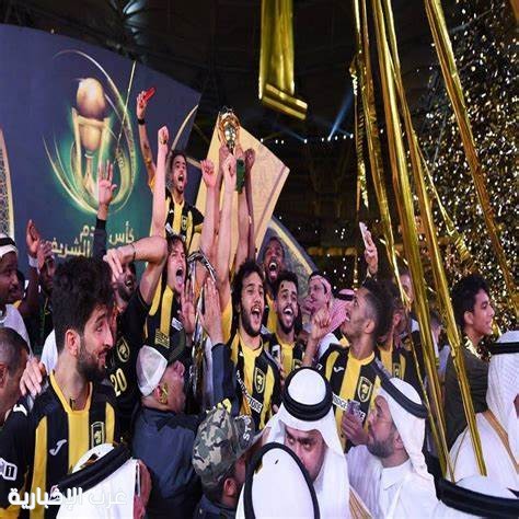 العميد لا يعرف الحدود.. 6 كؤوس تزين عرشه الذهبي العميد لا يعرف الحدود.. 6 كؤوس تزين عرشه الذهبي